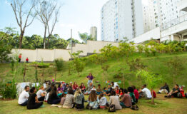 Ação Nossa Horta realizada pela Lello